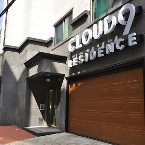 Hotel Cloud 9 ***